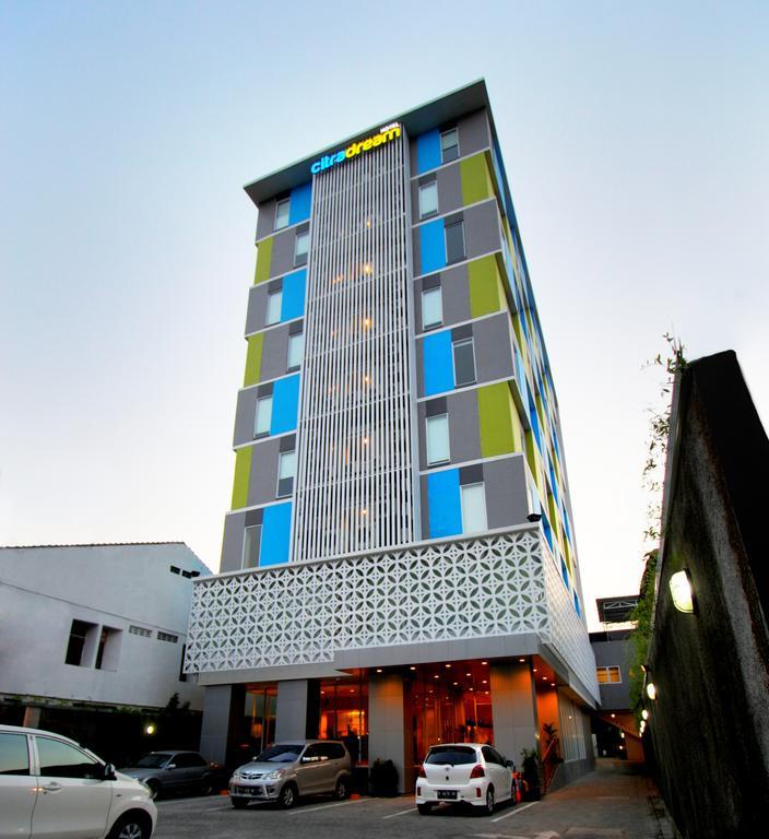 Hotel Citradream Семаранг Экстерьер фото
